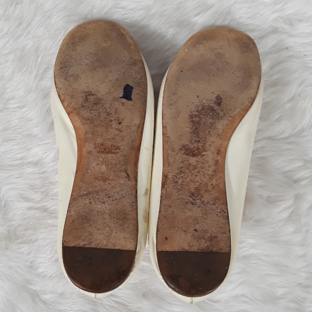PRADA FLATS - Picture 10 of 10